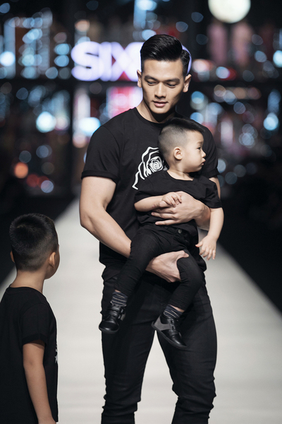 fashion-show 014SIXDO photo KIENGCANTEAM.jpg